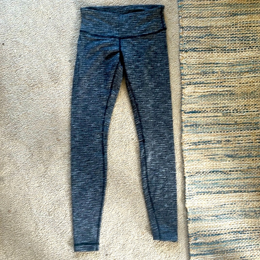 Lululemon leggings gray